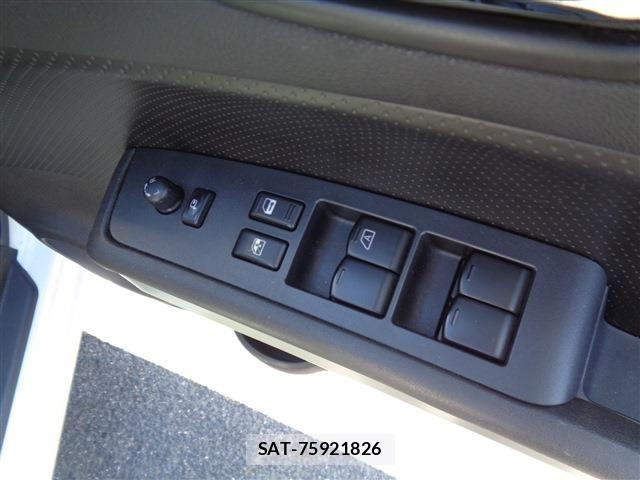 Nissan X-TRAIL 2013-06 7504039-26