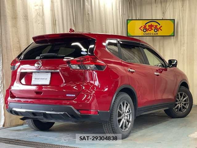 Nissan X-TRAIL 2017-09 7510547-1