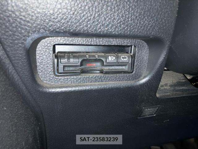 Nissan X-TRAIL 2009-10 7510569-25