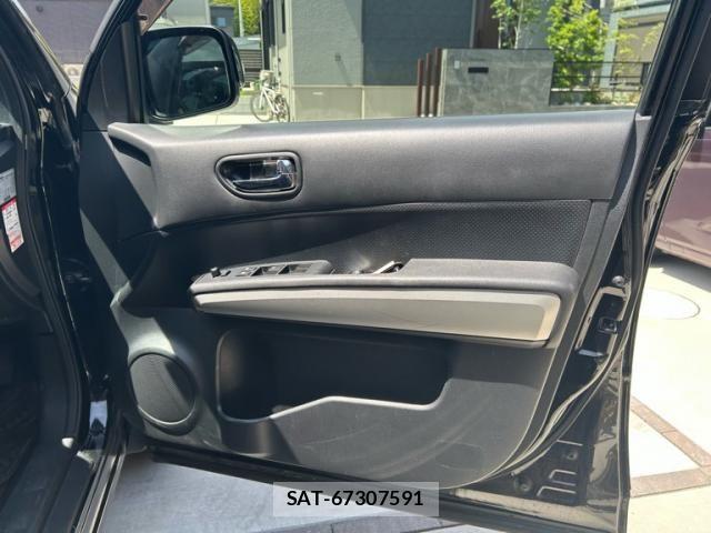 Nissan X-TRAIL 2011-09 7504047-12