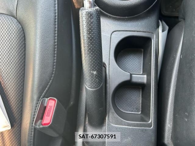 Nissan X-TRAIL 2011-09 7504047-18