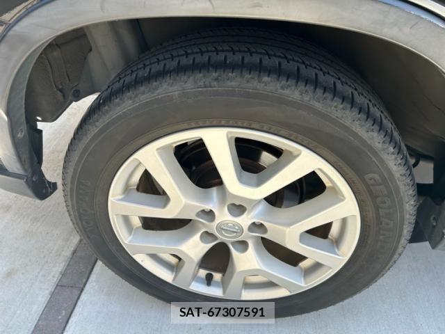 Nissan X-TRAIL 2011-09 7504047-5