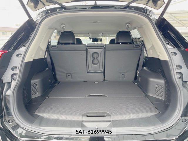 Nissan X-TRAIL 2019-08 7510542-9