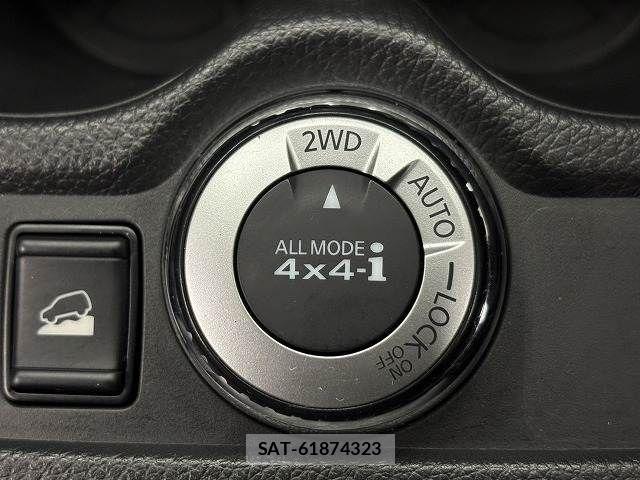 Nissan X-TRAIL 2018-05 7504000-10