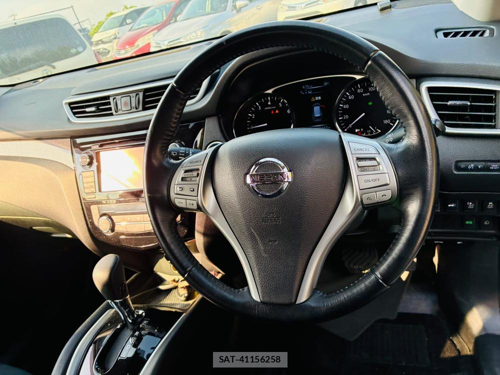 Nissan X-TRAIL 2016-06 7471395-14