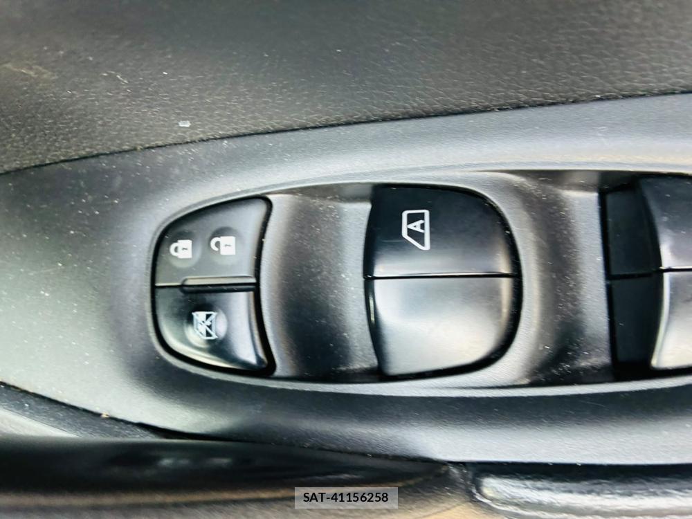 Nissan X-TRAIL 2016-06 7471395-20