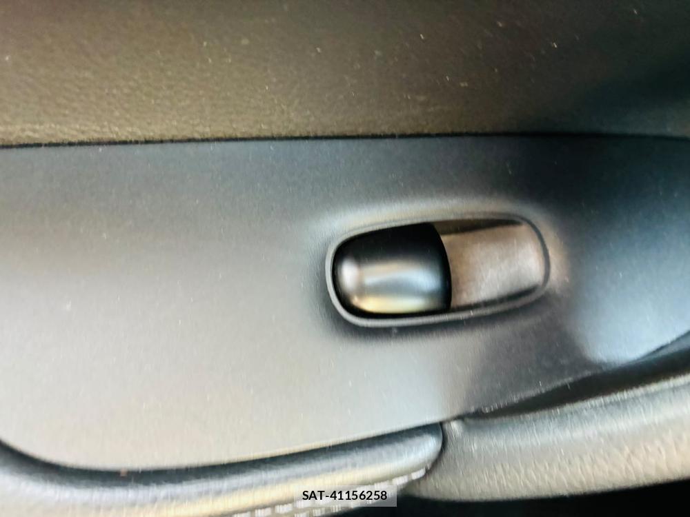 Nissan X-TRAIL 2016-06 7471395-22