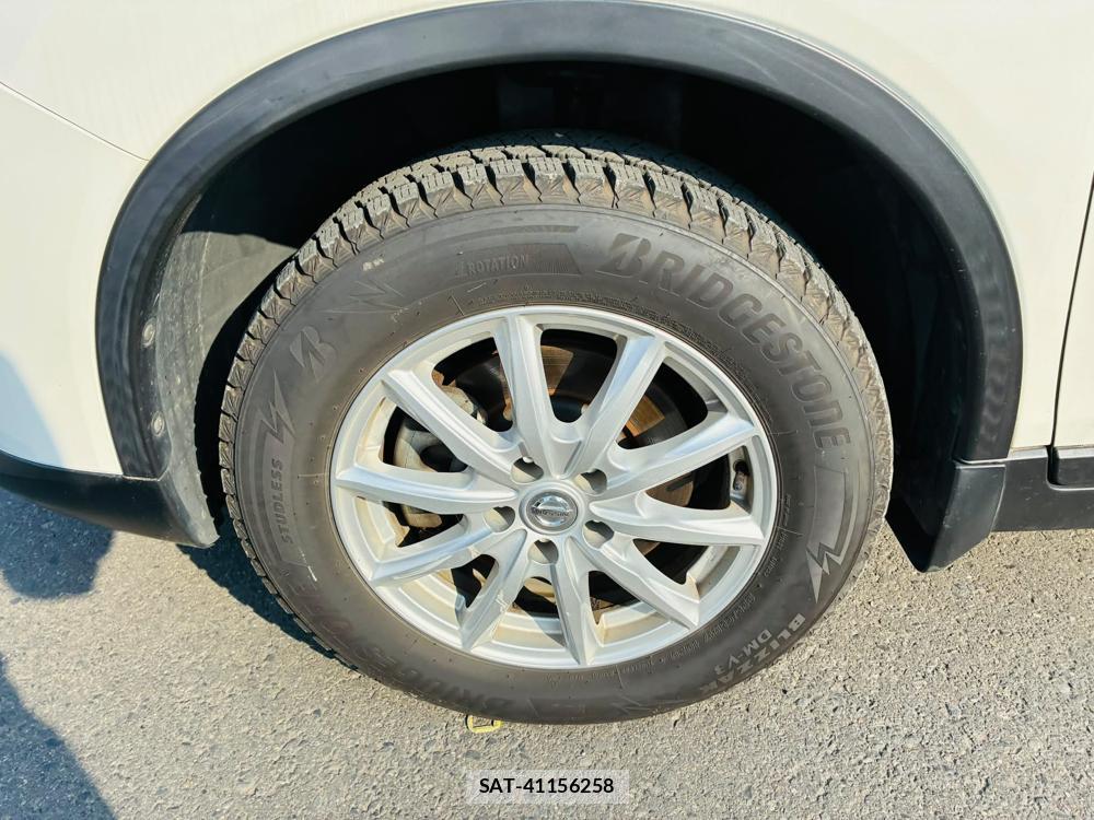 Nissan X-TRAIL 2016-06 7471395-28