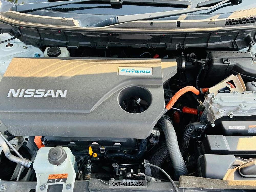 Nissan X-TRAIL 2016-06 7471395-32