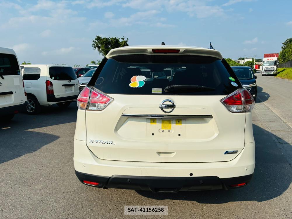 Nissan X-TRAIL 2016-06 7471395-3
