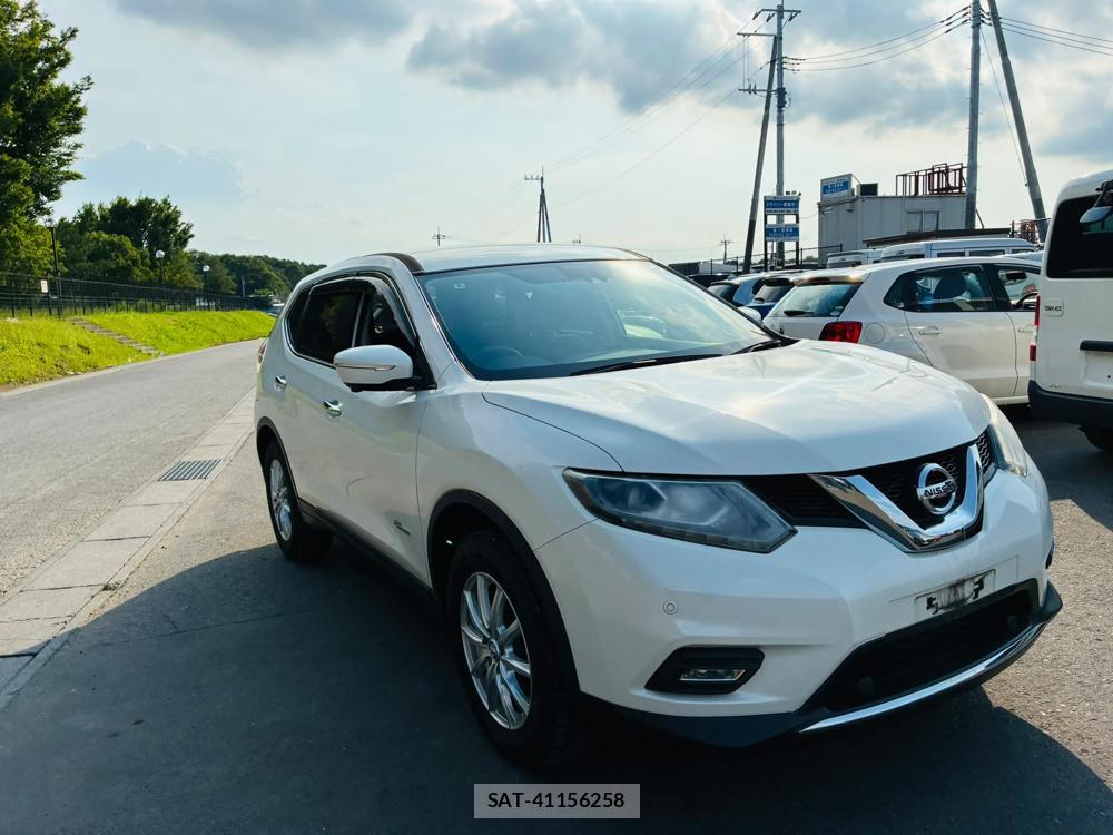 Nissan X-TRAIL 2016-06 7471395-6