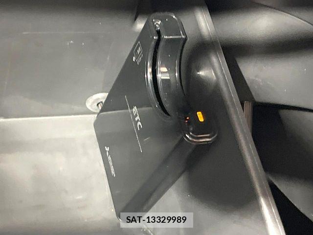 Nissan X-TRAIL 2017-12 7563116-6