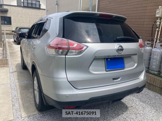 Nissan X-TRAIL 2014-03 7563121-2