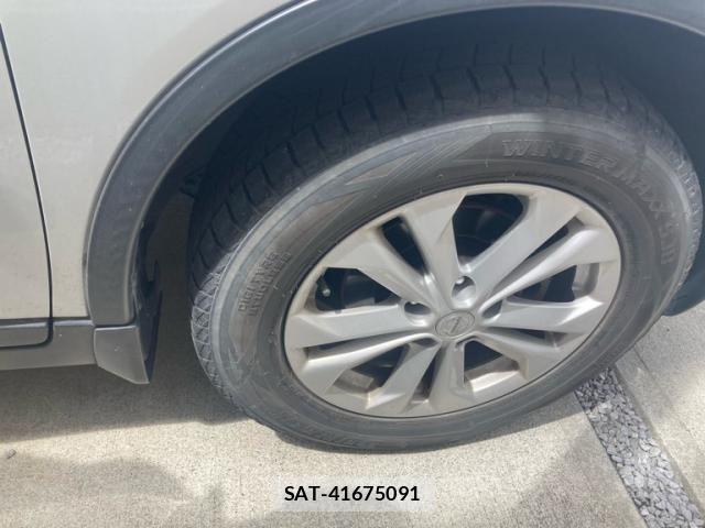 Nissan X-TRAIL 2014-03 7563121-4
