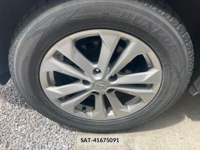 Nissan X-TRAIL 2014-03 7563121-5