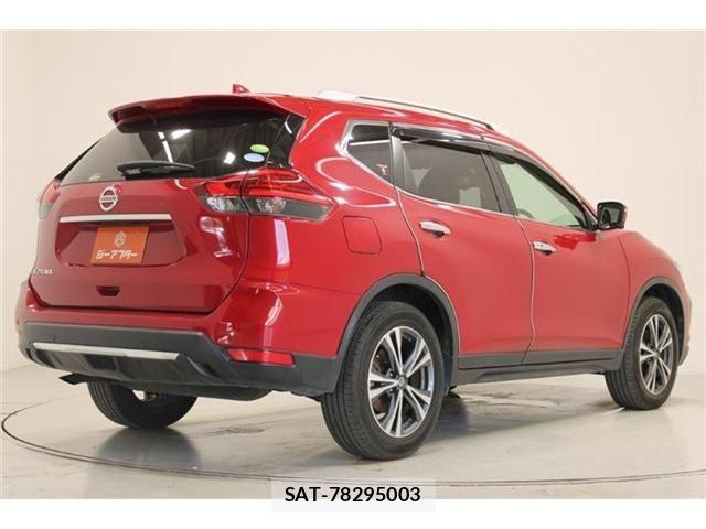 Nissan X-TRAIL 2017-11 7563117-12