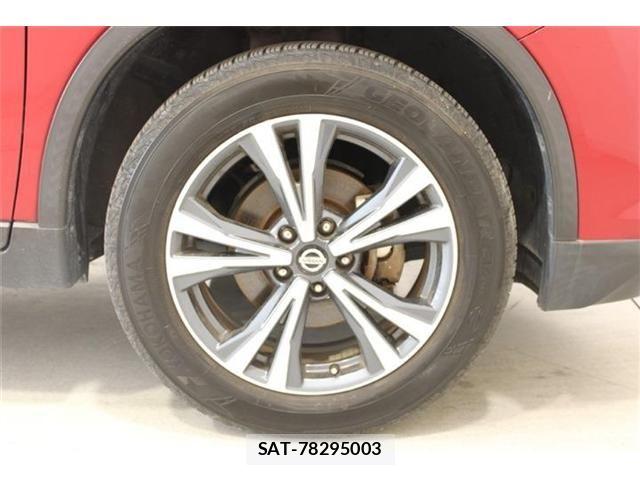 Nissan X-TRAIL 2017-11 7563117-22