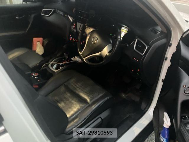 Nissan X-TRAIL 2015-11 7563118-11