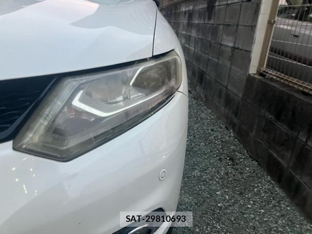 Nissan X-TRAIL 2015-11 7563118-2