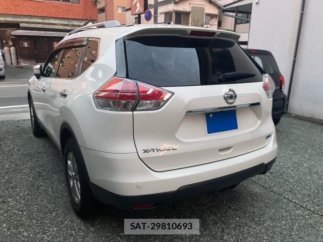 Nissan X-TRAIL 2015-11 7563118-6