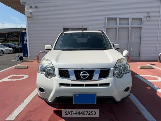 Nissan X-TRAIL 2011-09 7563122-0