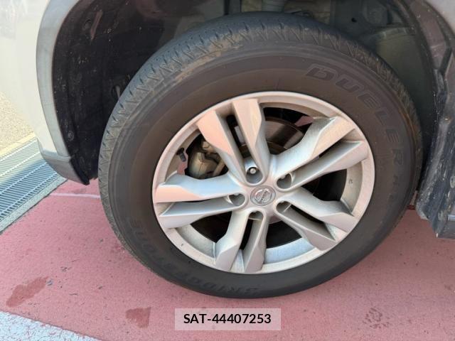 Nissan X-TRAIL 2011-09 7563122-11
