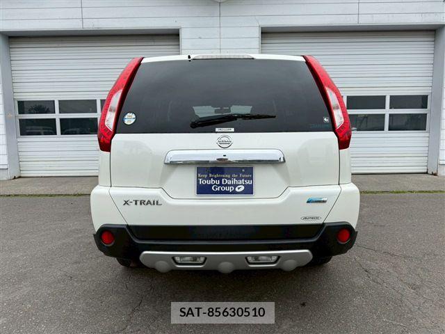 Nissan X-TRAIL 2013-07 7563119-5