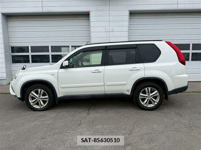 Nissan X-TRAIL 2013-07 7563119-7