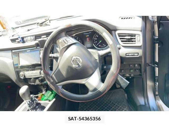 Nissan X-TRAIL 2015-10 7621553-12