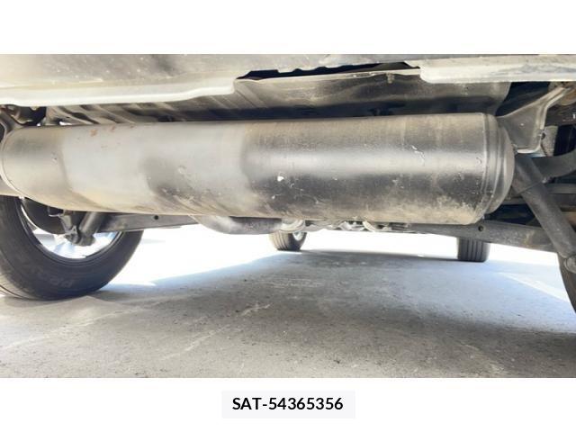 Nissan X-TRAIL 2015-10 7621553-15