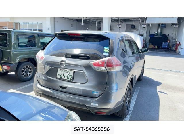 Nissan X-TRAIL 2015-10 7621553-1