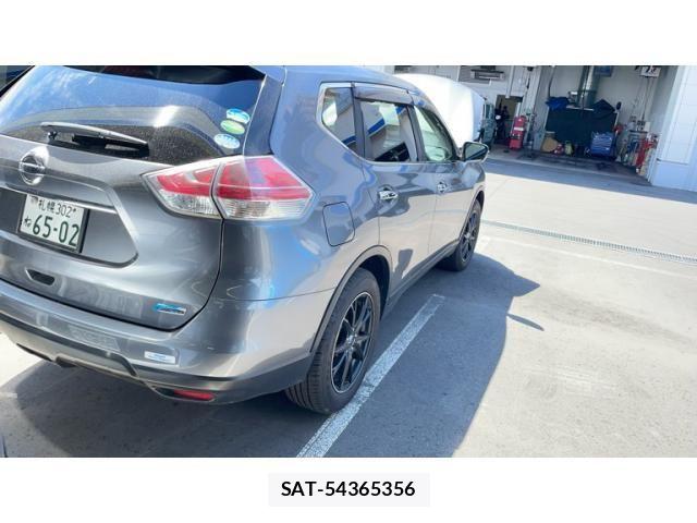 Nissan X-TRAIL 2015-10 7621553-2
