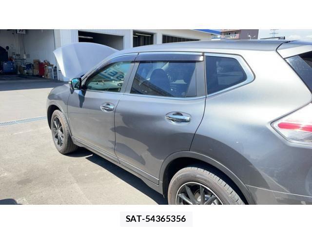 Nissan X-TRAIL 2015-10 7621553-3
