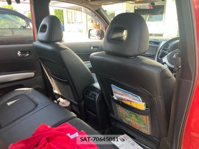 Nissan X-TRAIL 2011-08 7621558-11