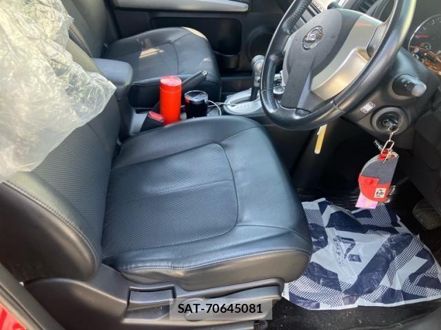 Nissan X-TRAIL 2011-08 7621558-15