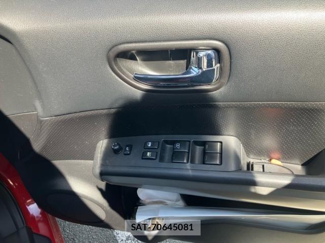 Nissan X-TRAIL 2011-08 7621558-16