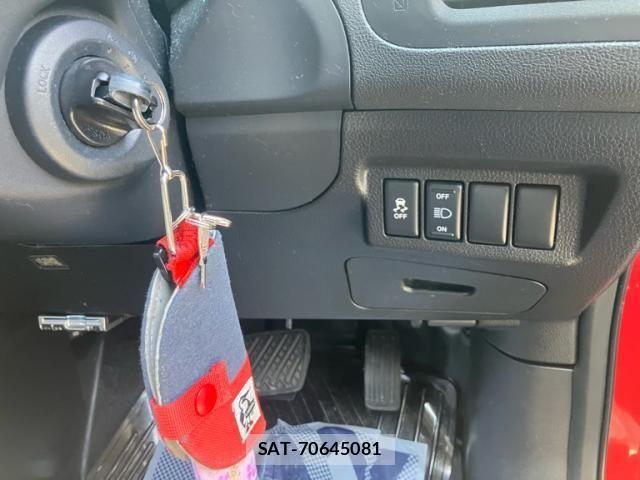Nissan X-TRAIL 2011-08 7621558-17