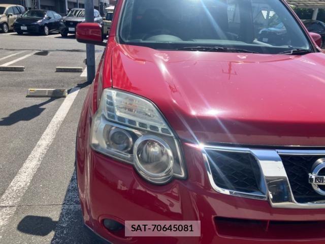 Nissan X-TRAIL 2011-08 7621558-1
