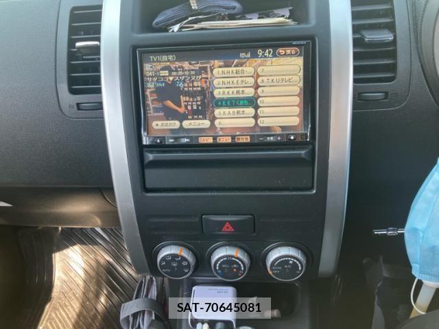 Nissan X-TRAIL 2011-08 7621558-20
