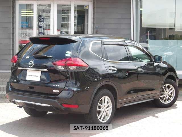Nissan X-TRAIL 2019-03 7621535-1