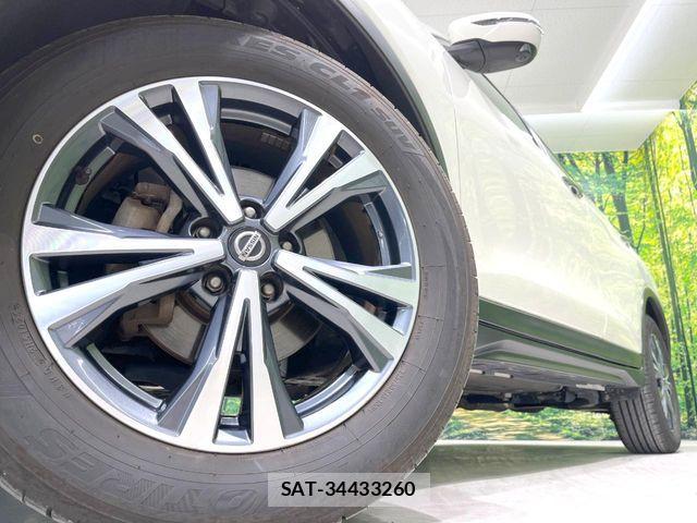 Nissan X-TRAIL 2018-01 7621537-12