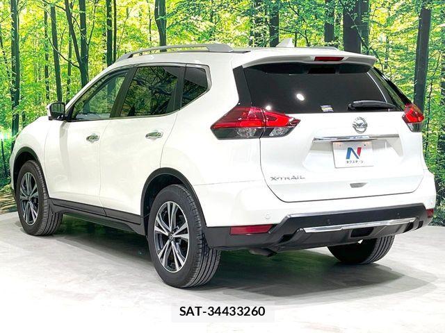 Nissan X-TRAIL 2018-01 7621537-16