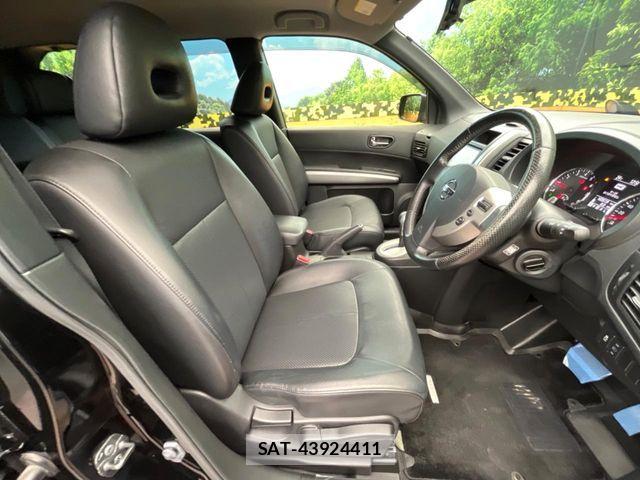 Nissan X-TRAIL 2013-08 7621547-7