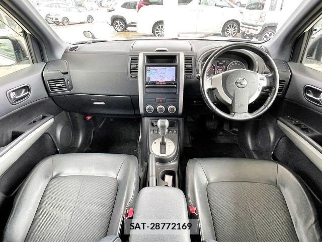 Nissan X-TRAIL 2012-10 7621555-1