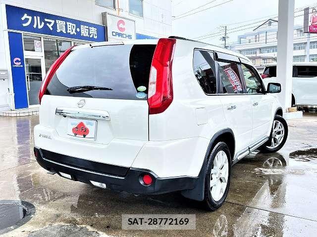 Nissan X-TRAIL 2012-10 7621555-2
