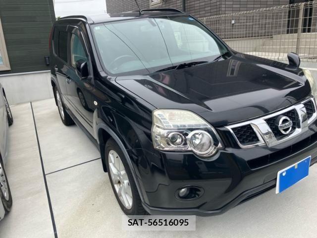 Nissan X-TRAIL 2013-04 7621560-3