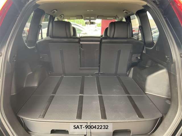 Nissan X-TRAIL 2013-10 7621543-16