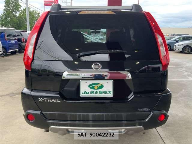 Nissan X-TRAIL 2013-10 7621543-8