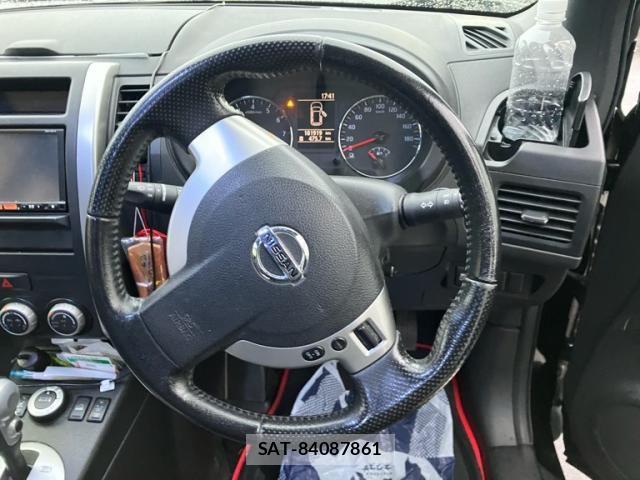 Nissan X-TRAIL 2013-06 7621557-12