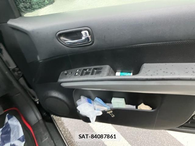 Nissan X-TRAIL 2013-06 7621557-13